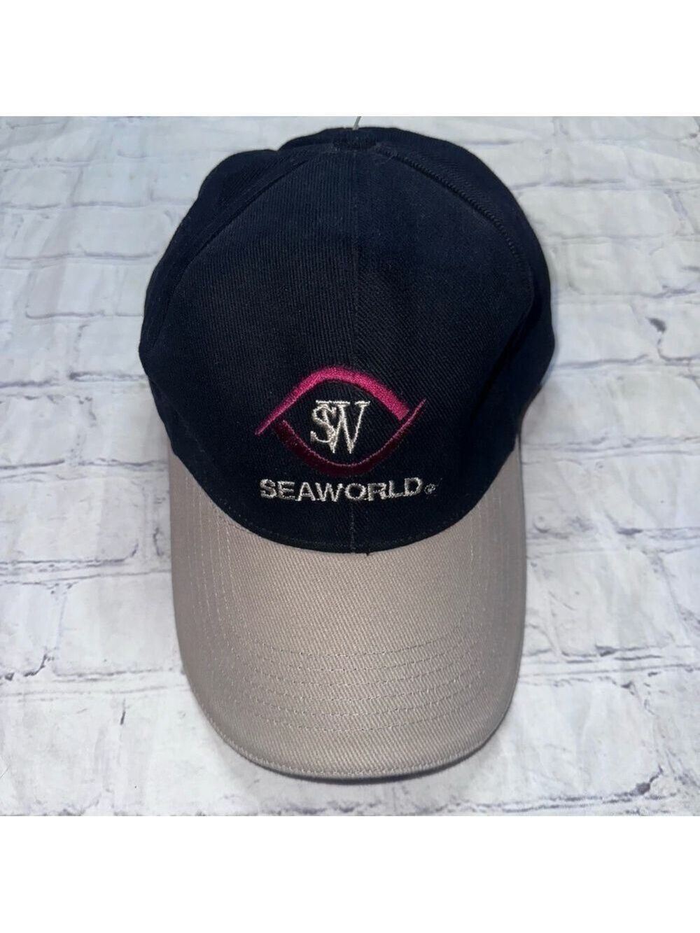 NOS Vintage 1990s SeaWorld Embroidered Trucker Baseball Cap Hat